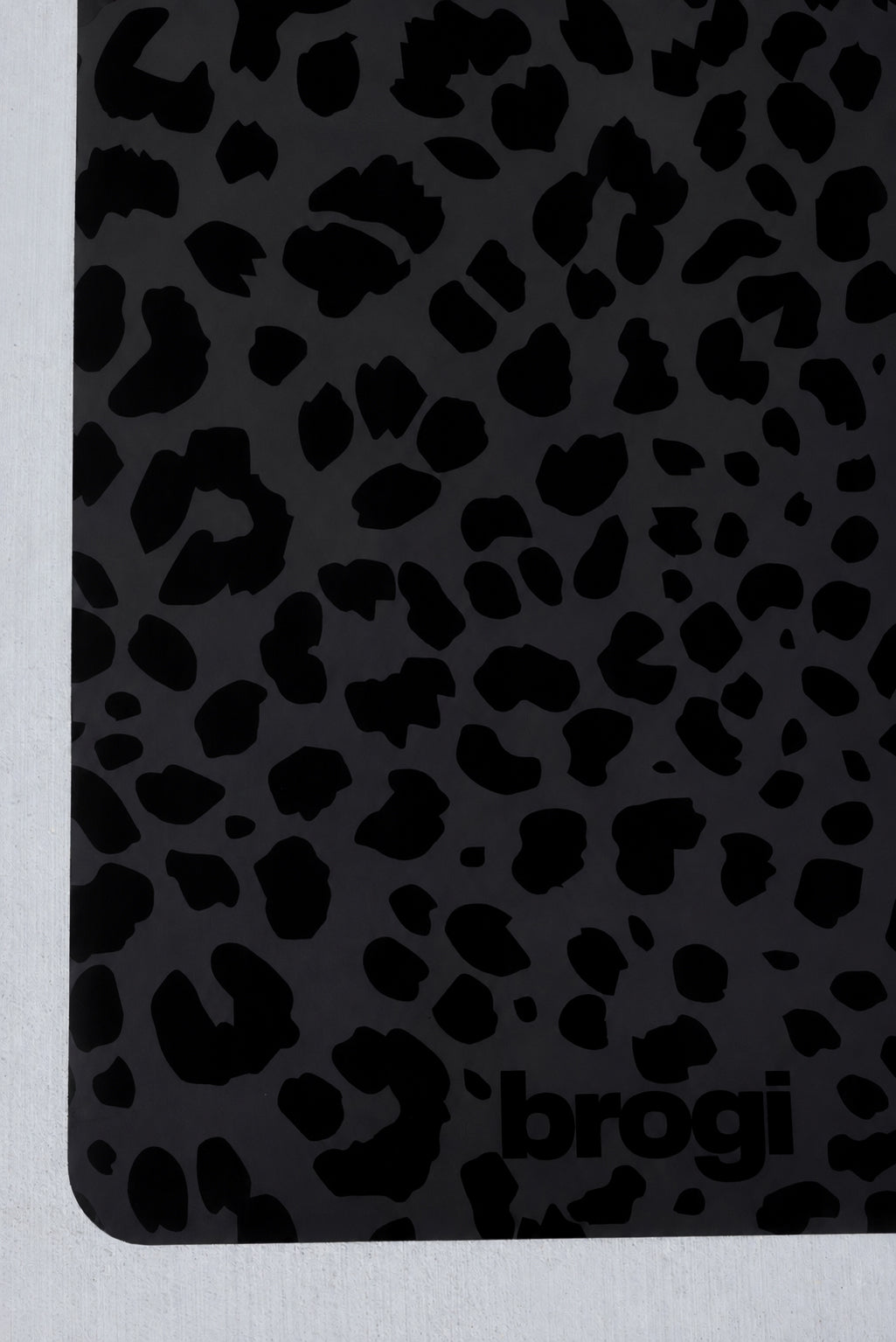 Tonal Black Cheetah Yoga Mat - Brogi Yoga