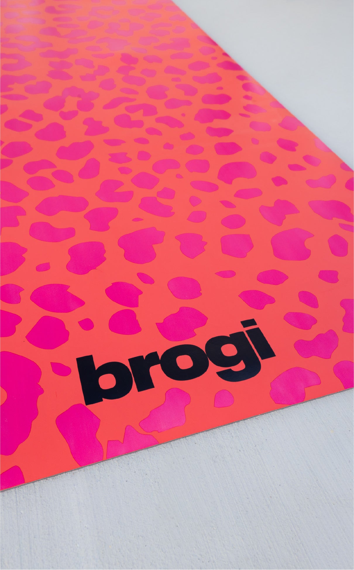 Tonal Pink Cheetah Yoga Mat - Brogi Yoga