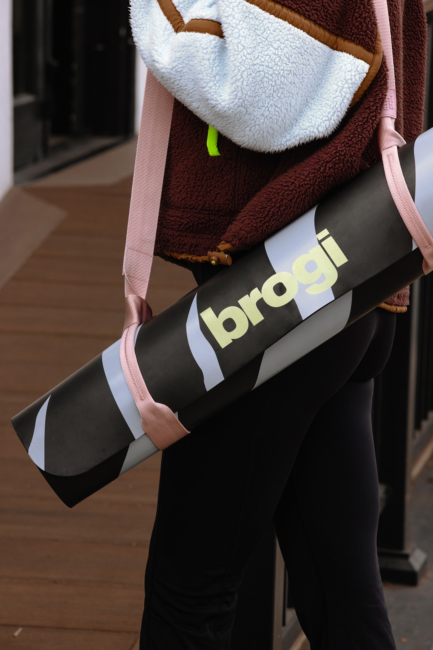 The Carry On - Yoga Mat Carry Strap Pink - Brogi Yoga