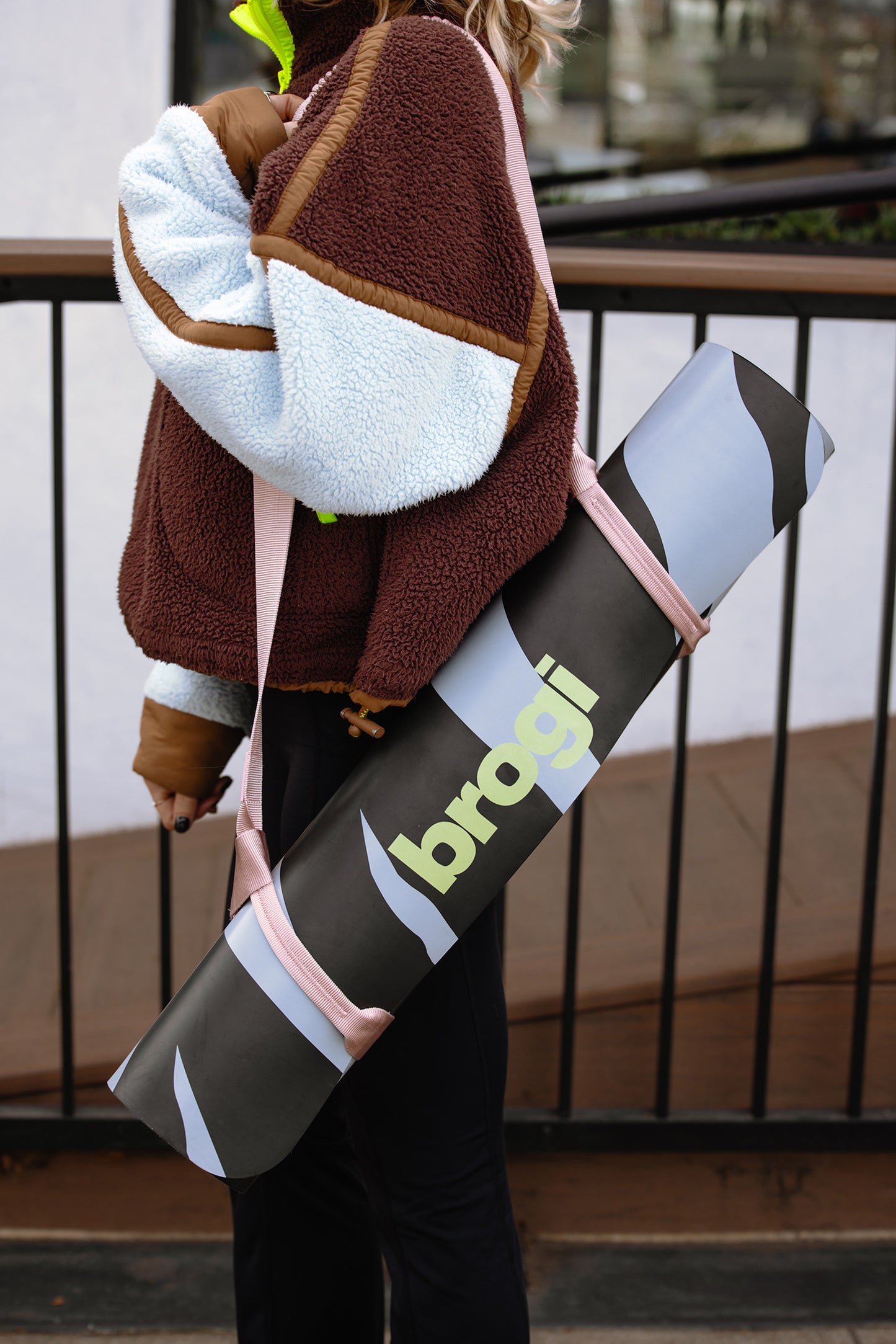 The Carry On - Yoga Mat Carry Strap Pink - Brogi Yoga