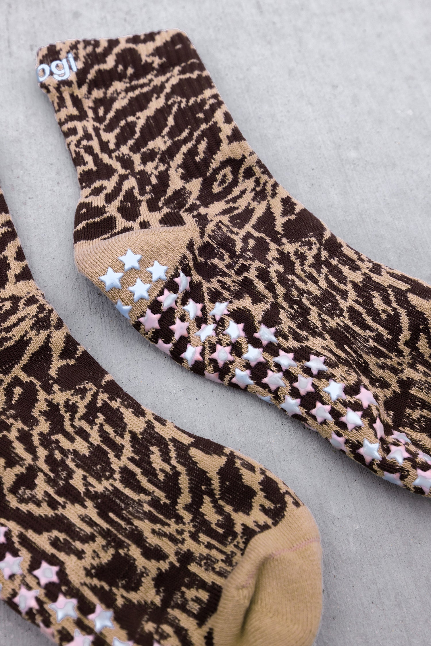 Leopard Grip Socks - Brown M/L - Brogi Yoga